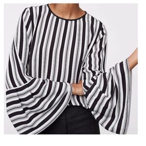 Loft Top Women’s Size Large Striped White Black Bell Sleeve Blouse Keyhole